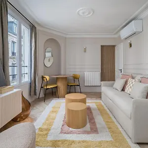 Poetic - Opera Apartamento